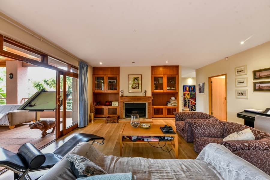 6 Bedroom Property for Sale in Muckleneuk Gauteng