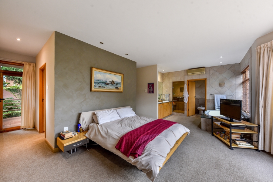 6 Bedroom Property for Sale in Muckleneuk Gauteng