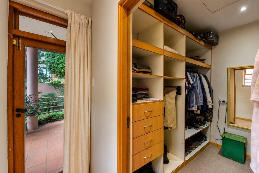 6 Bedroom Property for Sale in Muckleneuk Gauteng