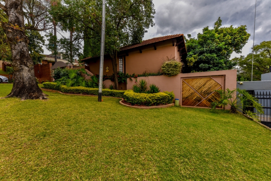 6 Bedroom Property for Sale in Muckleneuk Gauteng