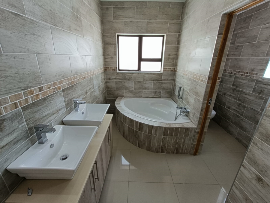 4 Bedroom Property for Sale in Montana Gauteng