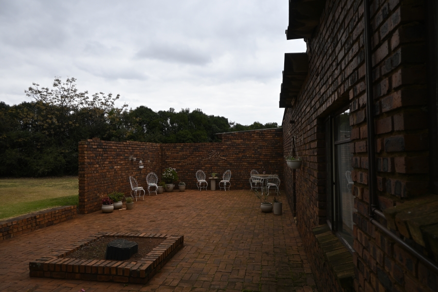 4 Bedroom Property for Sale in Tiegerpoort Gauteng