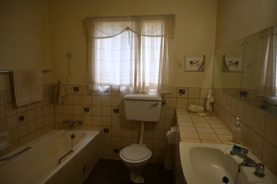 4 Bedroom Property for Sale in Tiegerpoort Gauteng