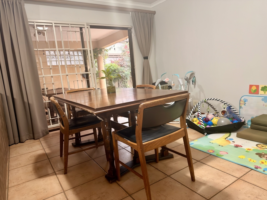 3 Bedroom Property for Sale in Die Wilgers Gauteng