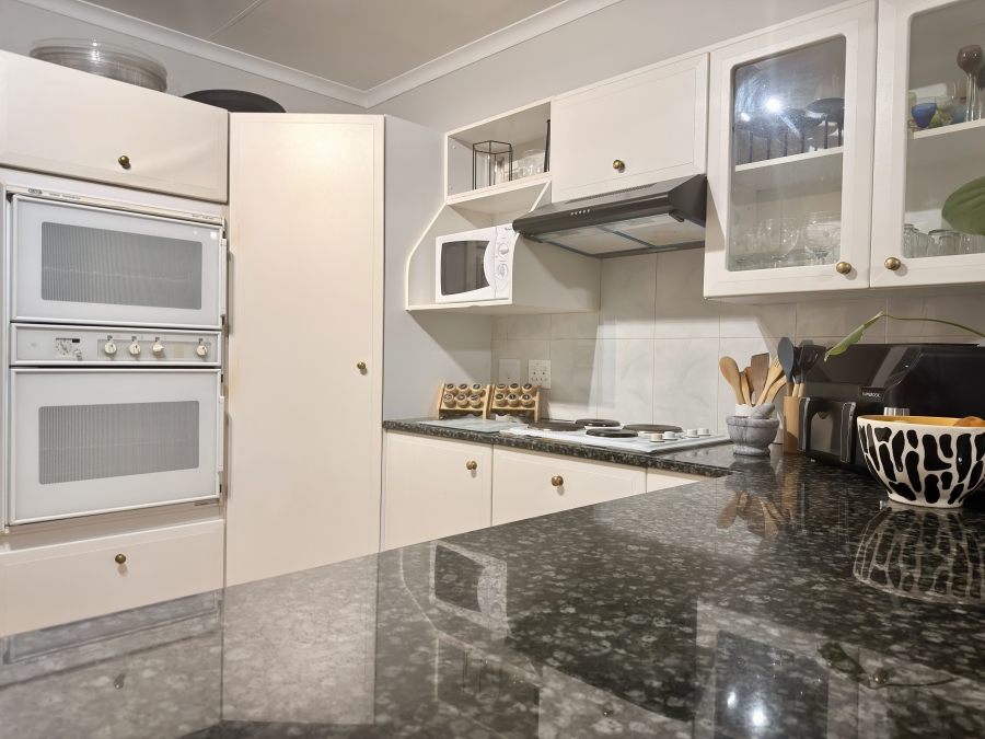 3 Bedroom Property for Sale in Die Wilgers Gauteng