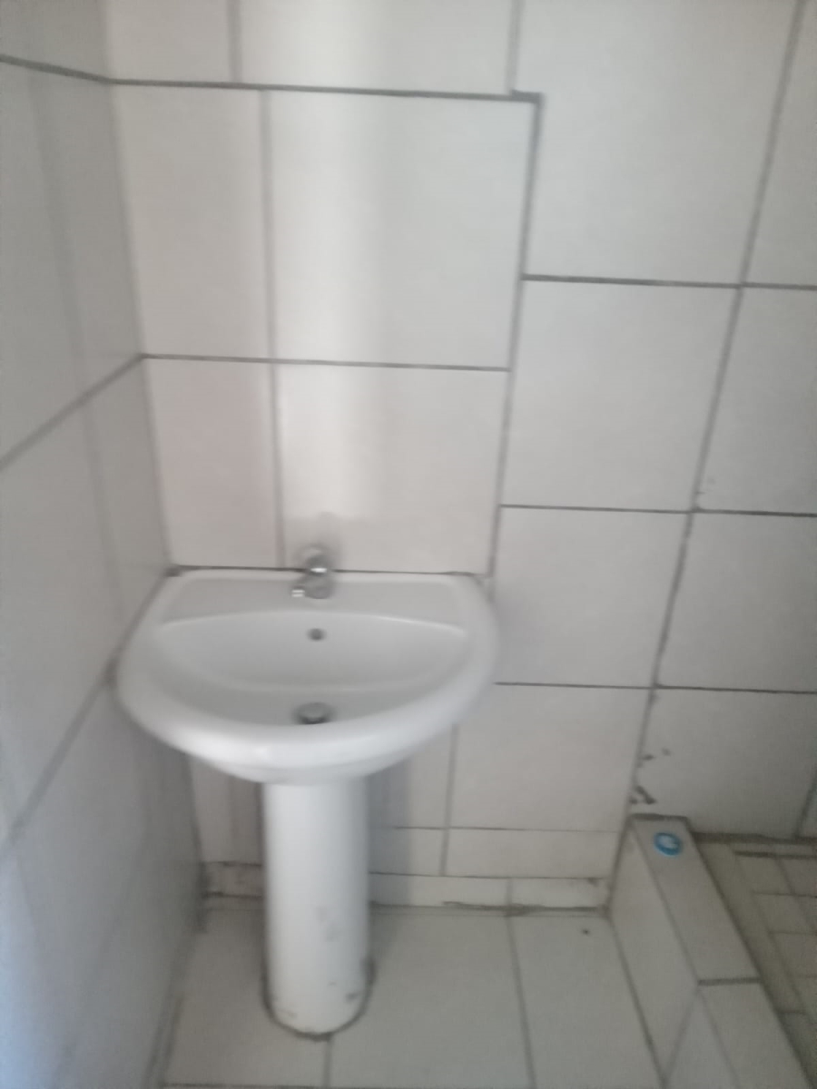 10 Bedroom Property for Sale in Kaalfontein Gauteng