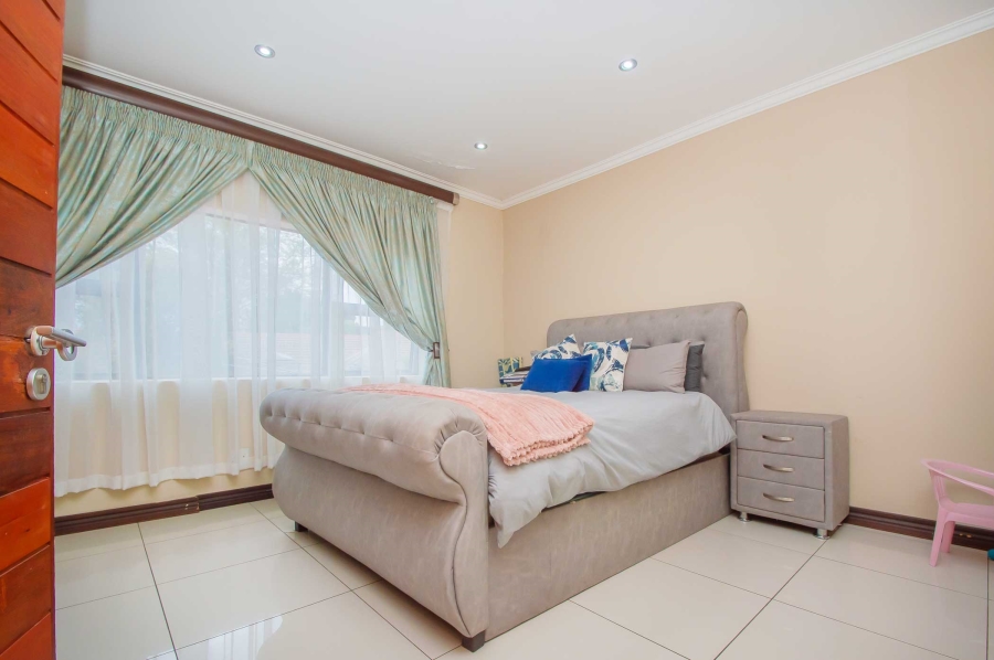 5 Bedroom Property for Sale in Randpark Ridge Gauteng