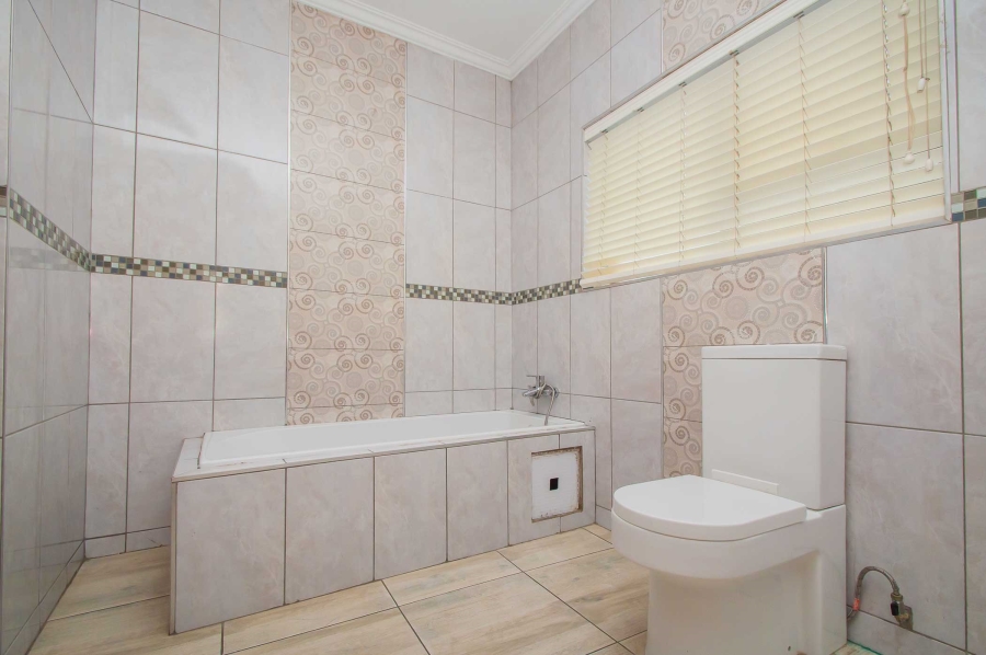 5 Bedroom Property for Sale in Randpark Ridge Gauteng