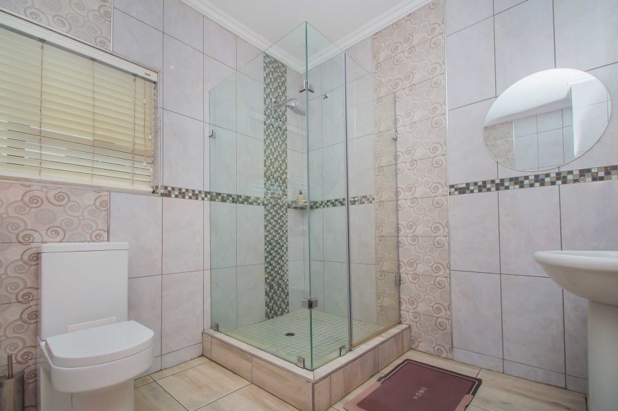 5 Bedroom Property for Sale in Randpark Ridge Gauteng