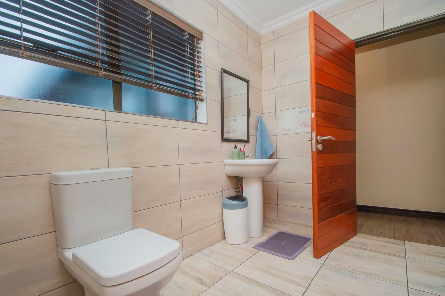 5 Bedroom Property for Sale in Randpark Ridge Gauteng