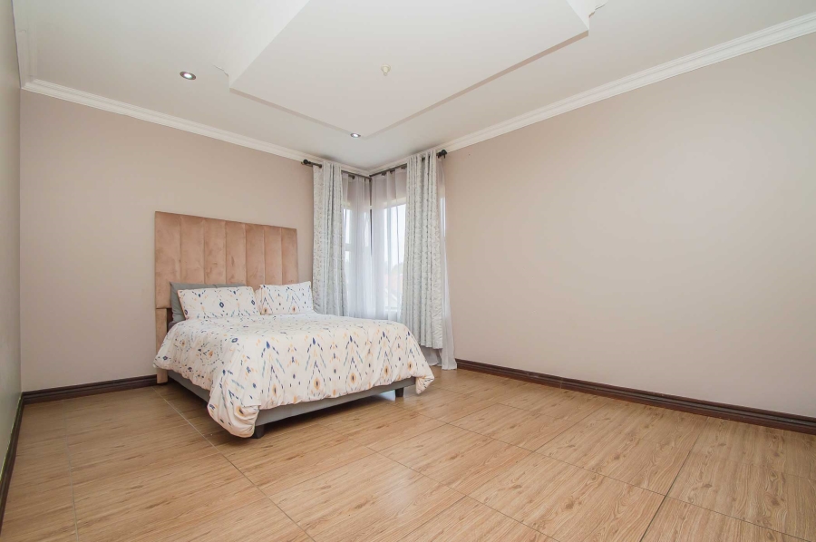 5 Bedroom Property for Sale in Randpark Ridge Gauteng