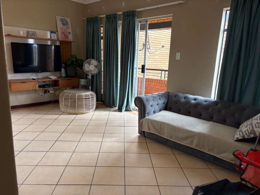 To Let 2 Bedroom Property for Rent in Equestria Gauteng