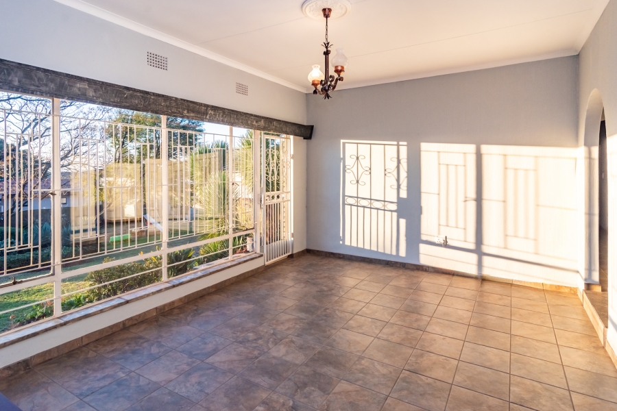 3 Bedroom Property for Sale in Wilro Park Gauteng