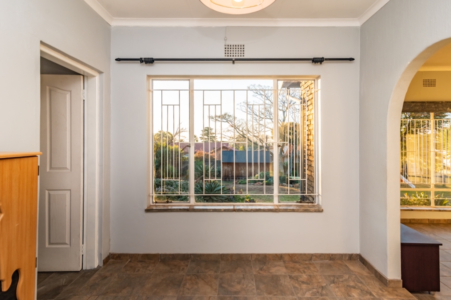 3 Bedroom Property for Sale in Wilro Park Gauteng
