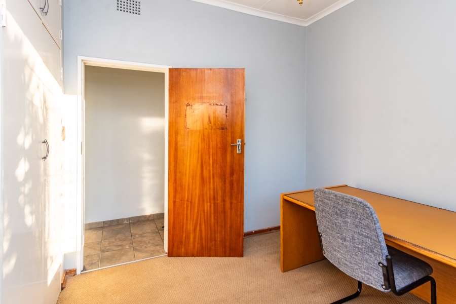 3 Bedroom Property for Sale in Wilro Park Gauteng