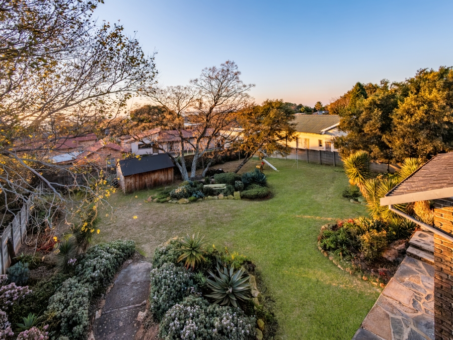 3 Bedroom Property for Sale in Wilro Park Gauteng