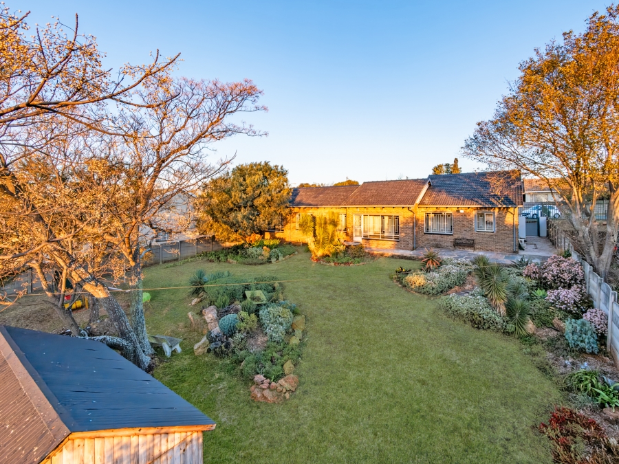 3 Bedroom Property for Sale in Wilro Park Gauteng