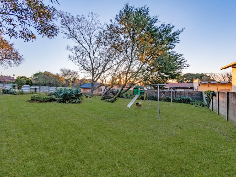3 Bedroom Property for Sale in Wilro Park Gauteng