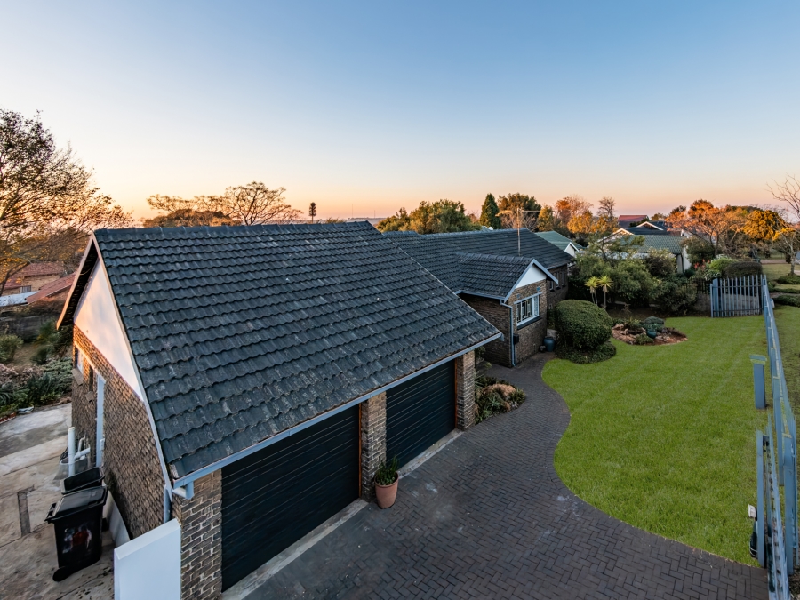 3 Bedroom Property for Sale in Wilro Park Gauteng