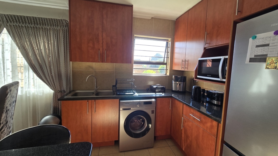 2 Bedroom Property for Sale in New Redruth Gauteng