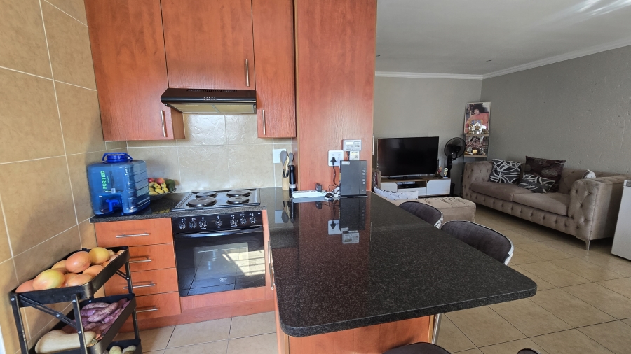 2 Bedroom Property for Sale in New Redruth Gauteng