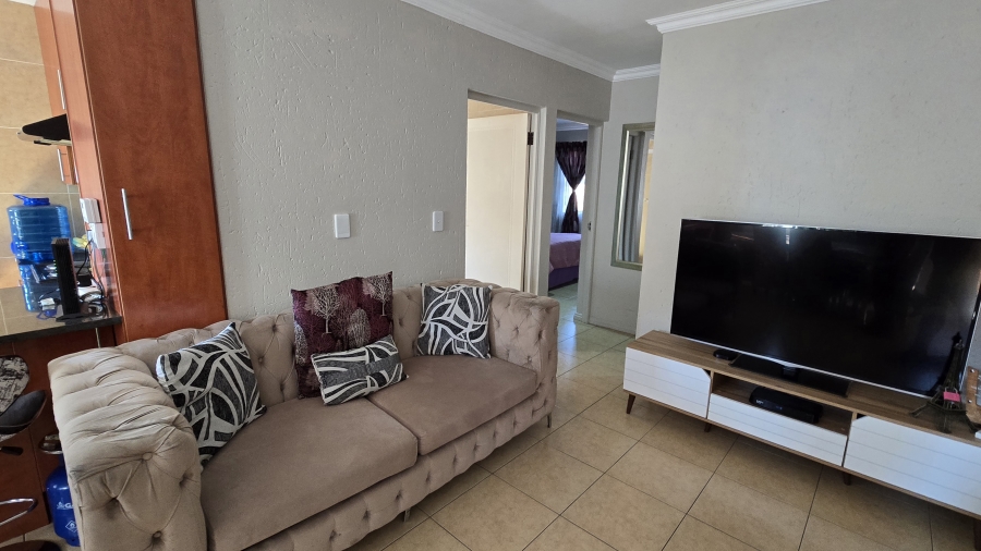 2 Bedroom Property for Sale in New Redruth Gauteng