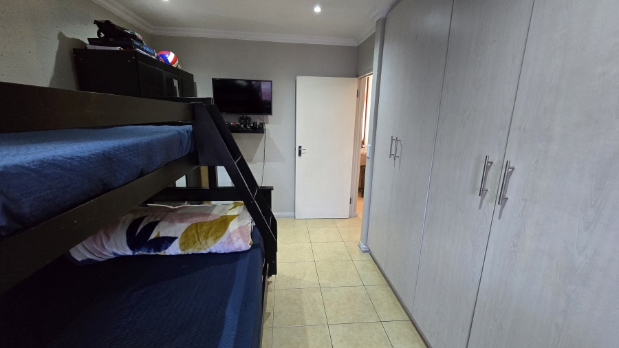 2 Bedroom Property for Sale in New Redruth Gauteng