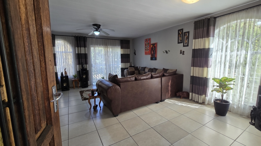 2 Bedroom Property for Sale in South Crest Gauteng