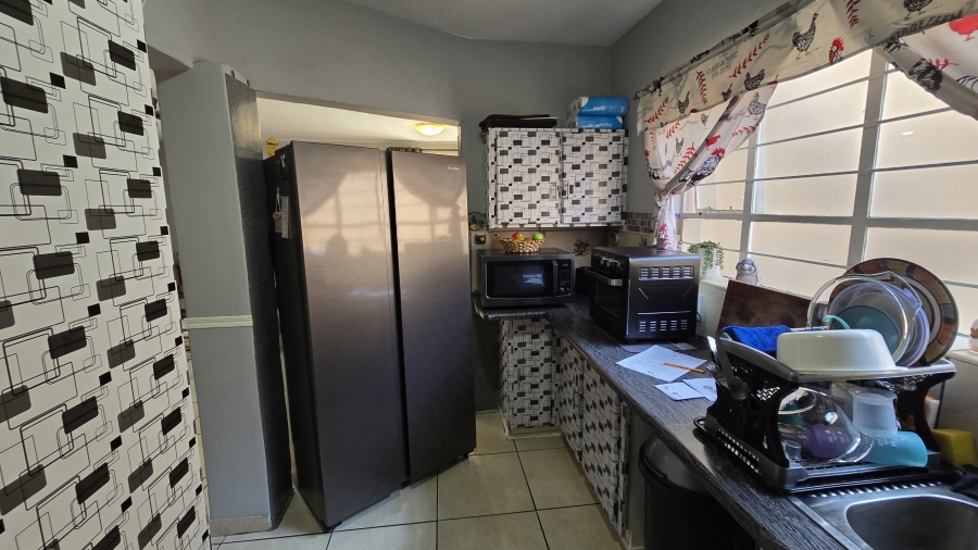 2 Bedroom Property for Sale in South Crest Gauteng