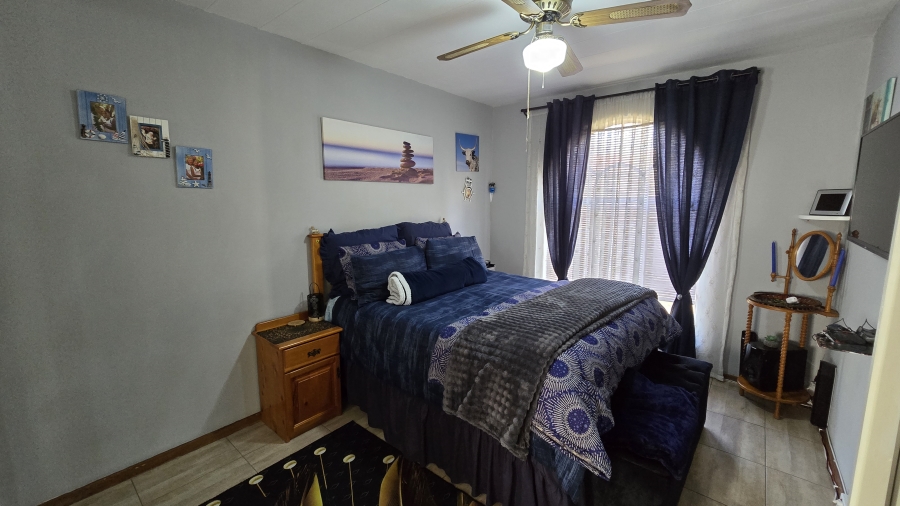 2 Bedroom Property for Sale in South Crest Gauteng