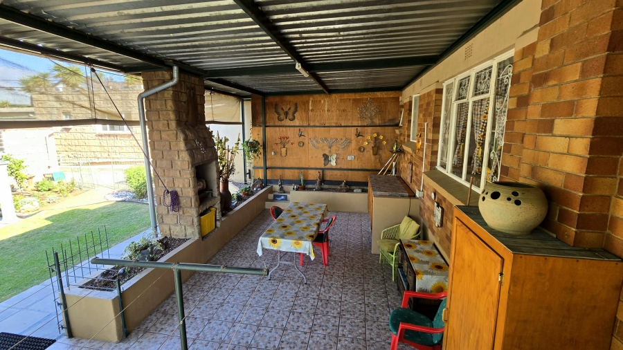 3 Bedroom Property for Sale in South Crest Gauteng