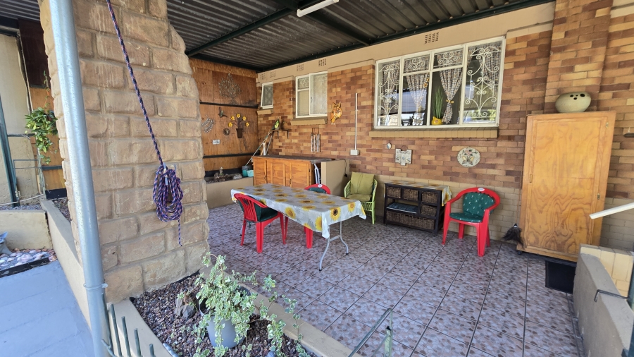 3 Bedroom Property for Sale in South Crest Gauteng