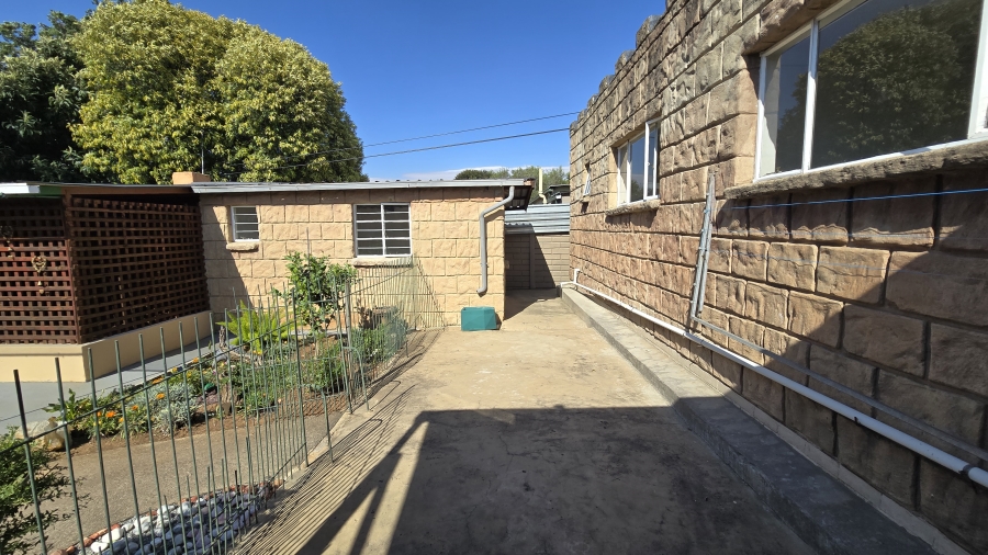 3 Bedroom Property for Sale in South Crest Gauteng
