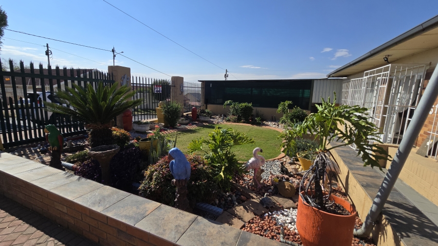 3 Bedroom Property for Sale in South Crest Gauteng