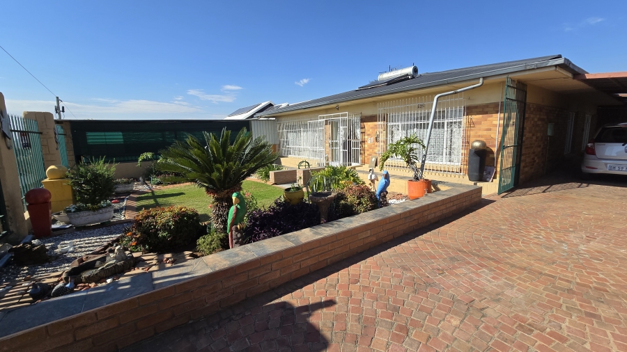 3 Bedroom Property for Sale in South Crest Gauteng