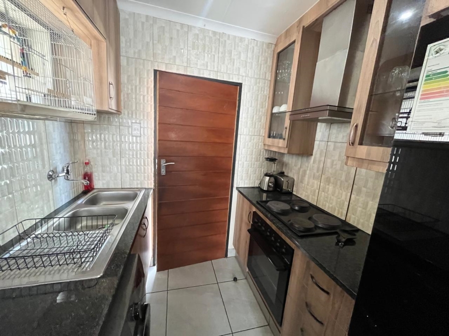 3 Bedroom Property for Sale in Albertsdal Gauteng