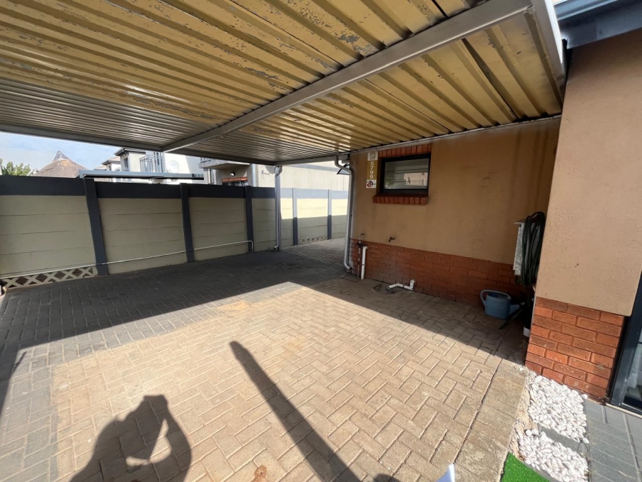 3 Bedroom Property for Sale in Albertsdal Gauteng