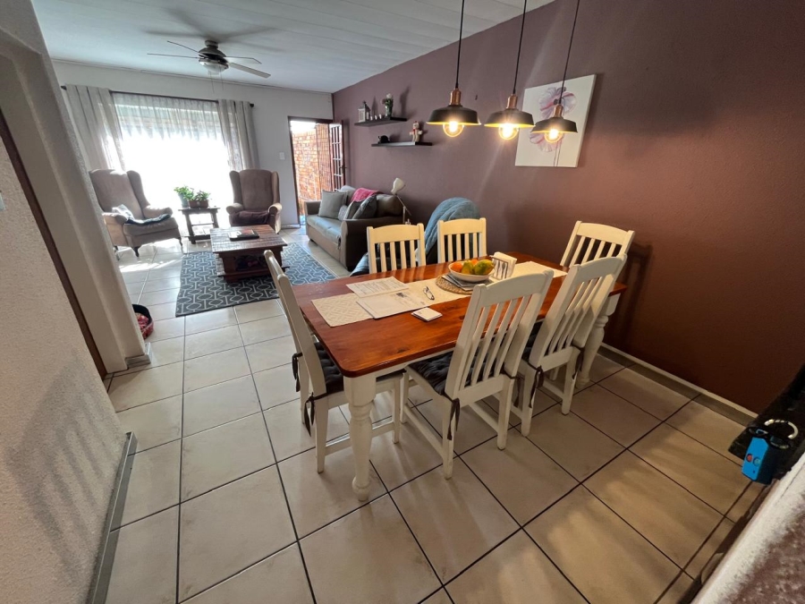 2 Bedroom Property for Sale in New Redruth Gauteng