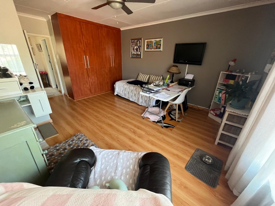 2 Bedroom Property for Sale in New Redruth Gauteng