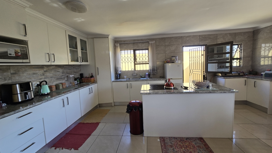 3 Bedroom Property for Sale in Ormonde View Gauteng
