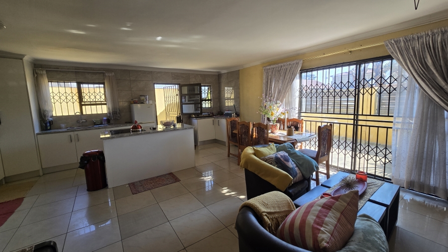 3 Bedroom Property for Sale in Ormonde View Gauteng