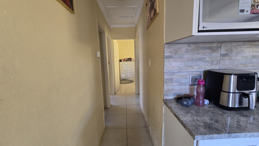 3 Bedroom Property for Sale in Ormonde View Gauteng
