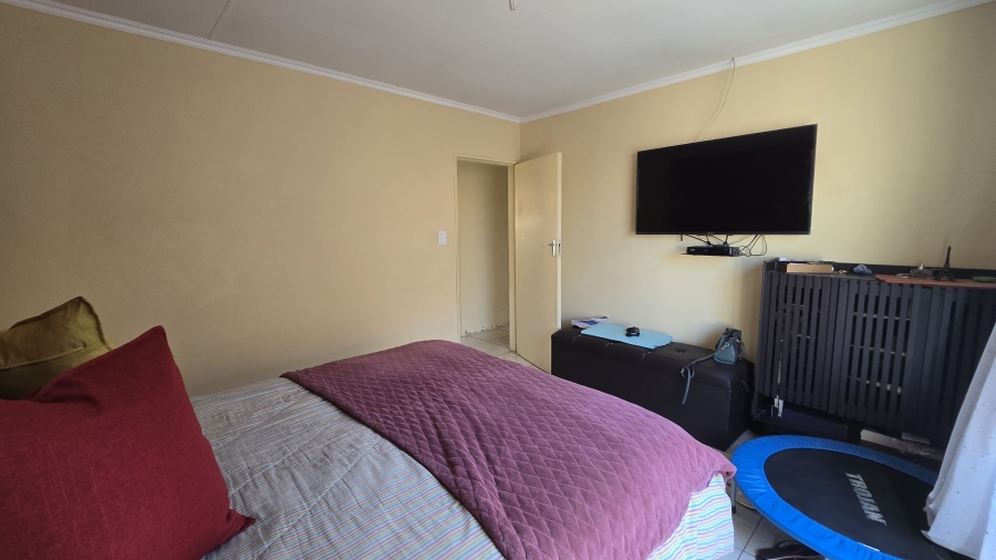 3 Bedroom Property for Sale in Ormonde View Gauteng