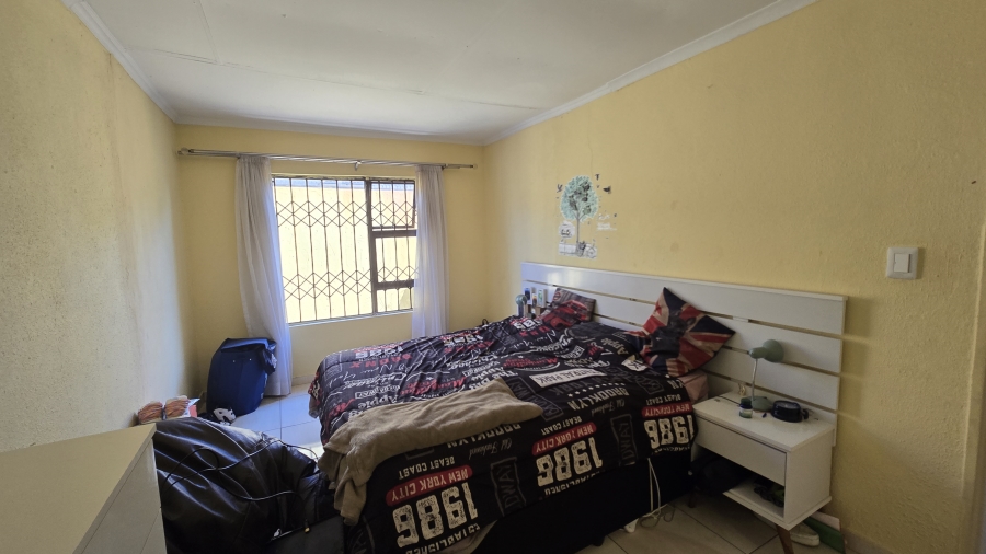 3 Bedroom Property for Sale in Ormonde View Gauteng