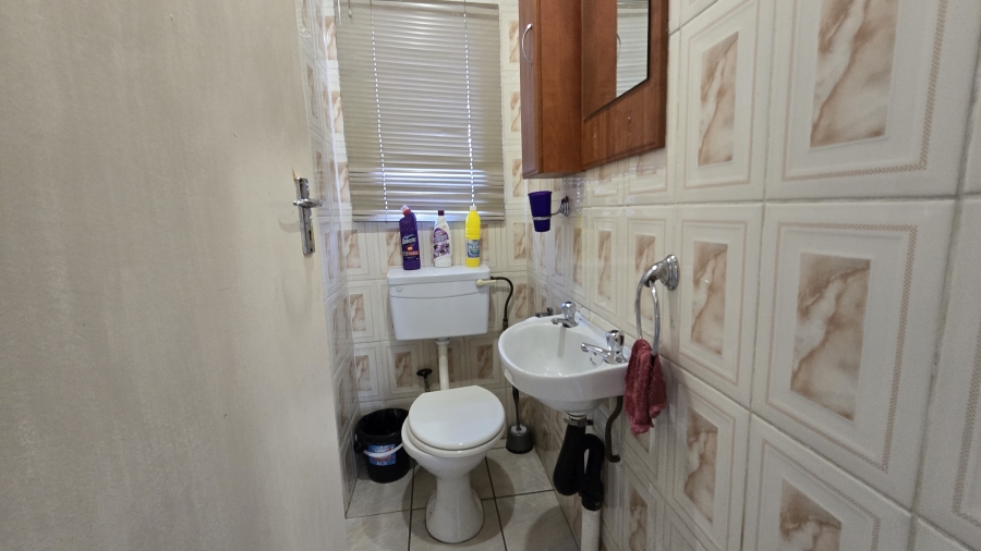 3 Bedroom Property for Sale in Ormonde Gauteng