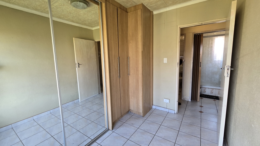 3 Bedroom Property for Sale in Ormonde Gauteng