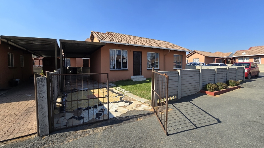 3 Bedroom Property for Sale in Ormonde Gauteng