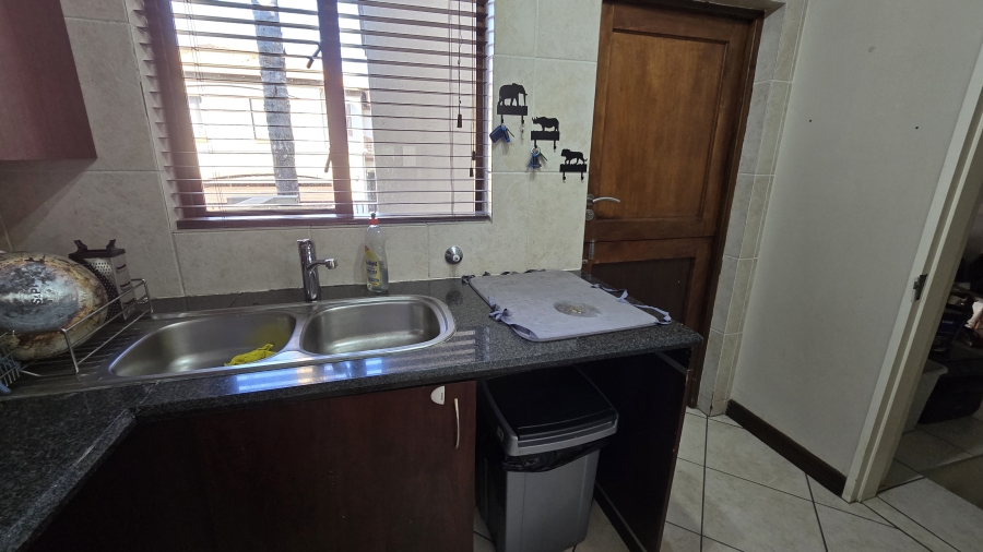 3 Bedroom Property for Sale in Glenvista Gauteng