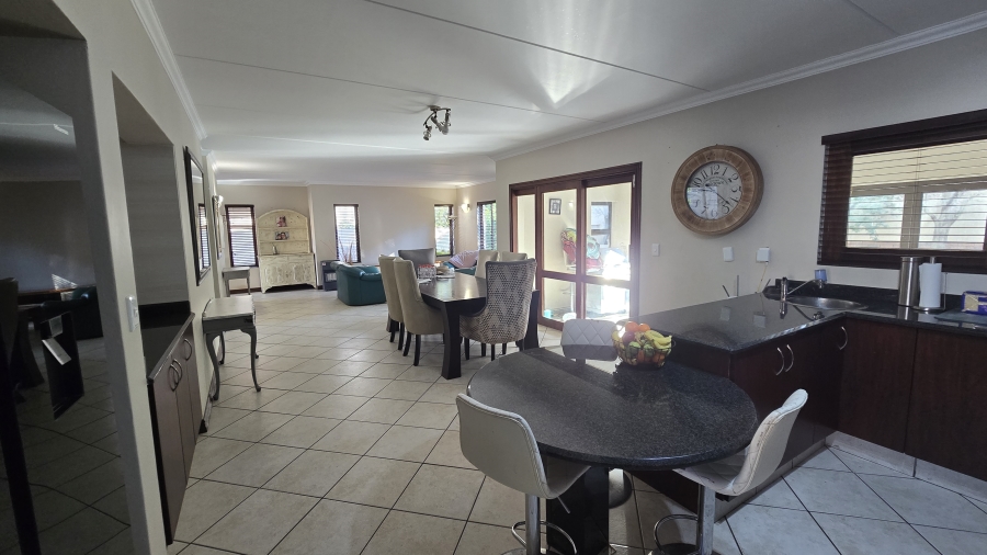 3 Bedroom Property for Sale in Glenvista Gauteng