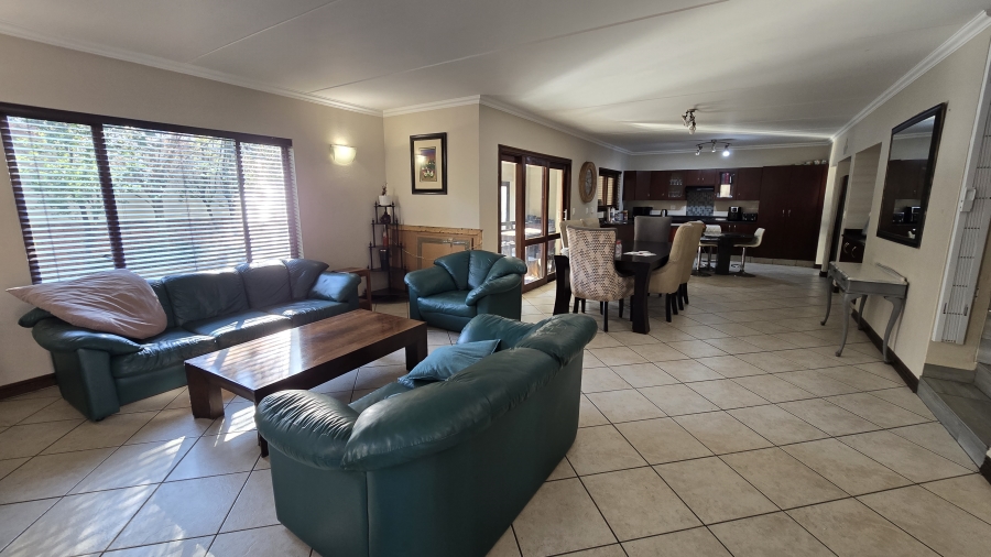 3 Bedroom Property for Sale in Glenvista Gauteng